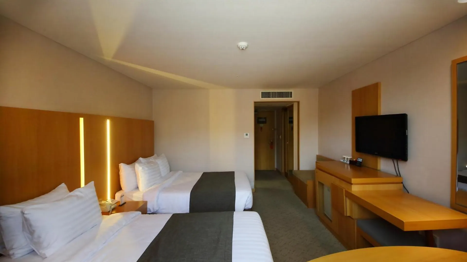 Ramada By Wyndham Songdo Hotel Incheon Korsel