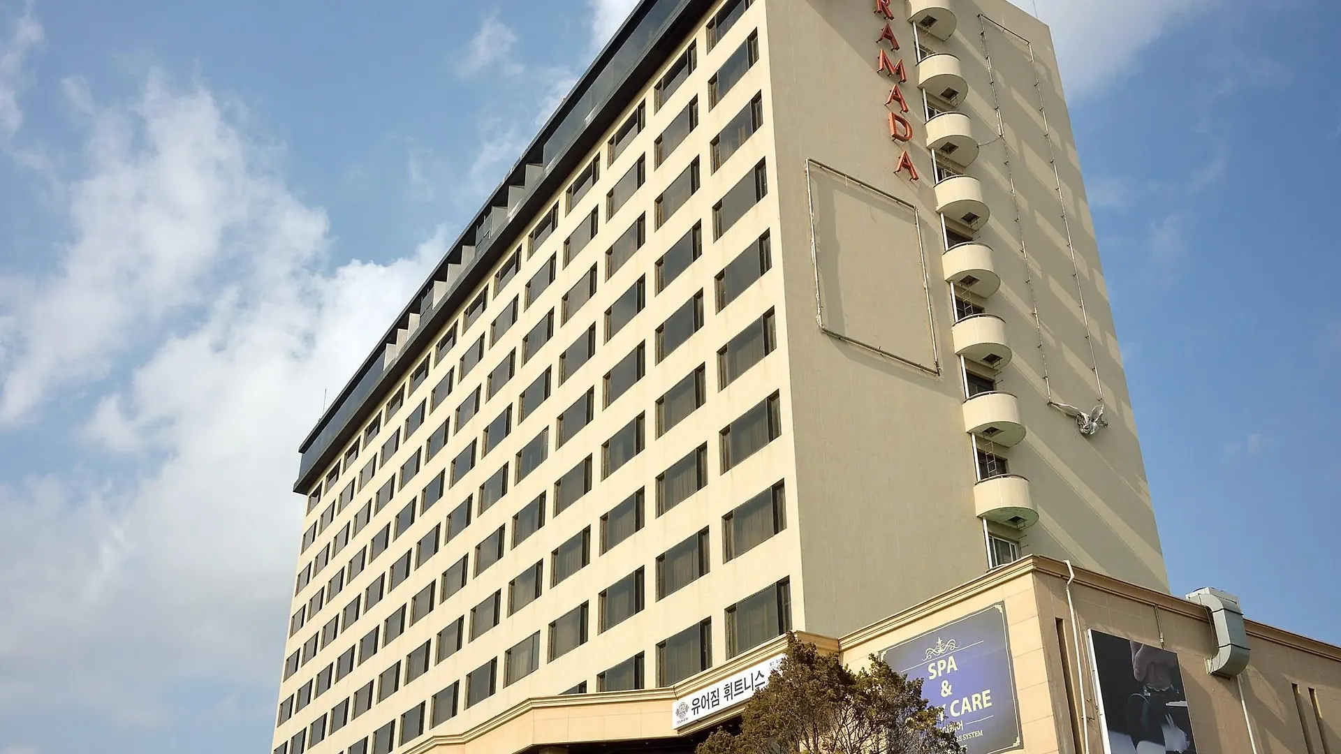 Ramada By Wyndham Songdo Hotel Incheon Korsel