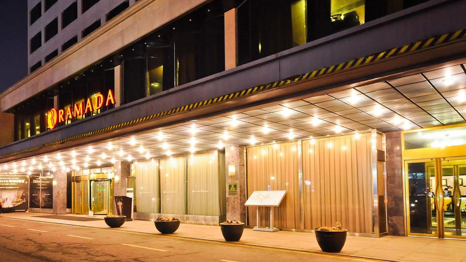 Ramada By Wyndham Songdo Hotel Incheon Korsel