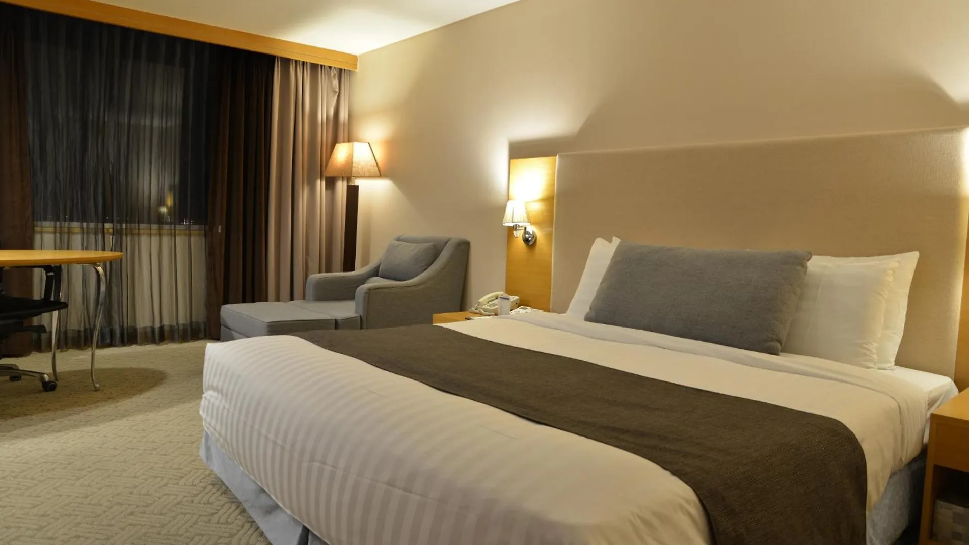 ****  Ramada By Wyndham Songdo Hotel Incheon Korsel