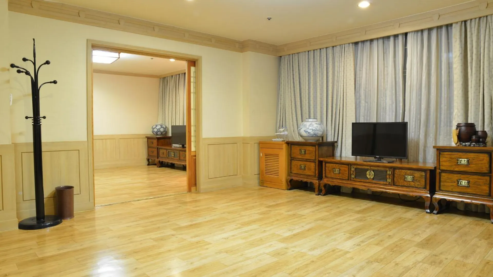 Ramada By Wyndham Songdo Hotel Incheon 4*,